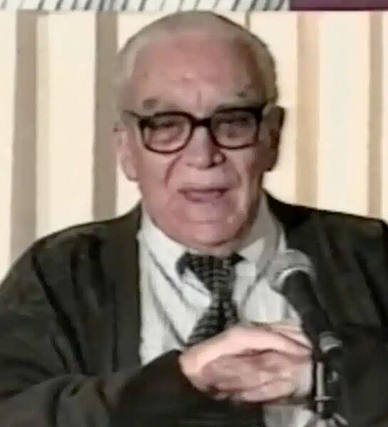 Archivo:José Antonio Nieves Conde.jpg